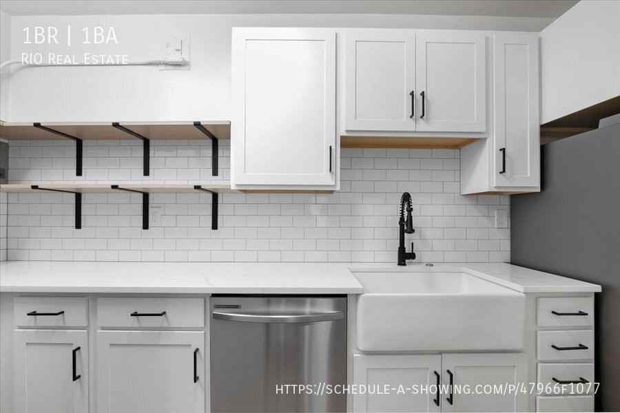 1424 Pennsylvania Street #207 - Photo 3 of 50