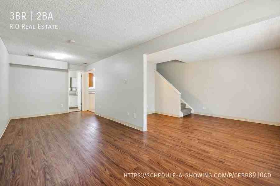 2110 N Williams St #230 - Photo 5 of 9