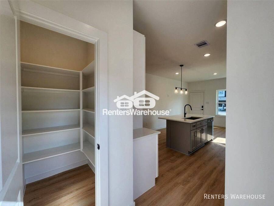 7817 Beckley Street - Photo 6 of 18