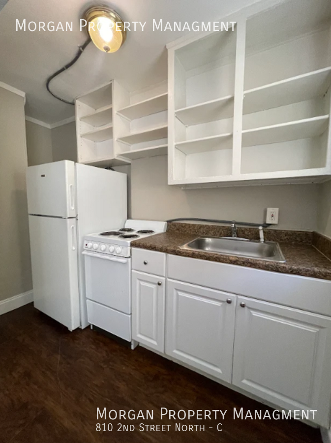 810 2nd St N #C - Photo 7 of 22