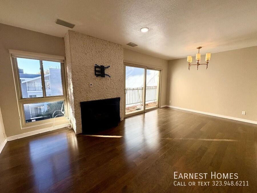 141 South Clark Drive #530 - Photo 5 of 17