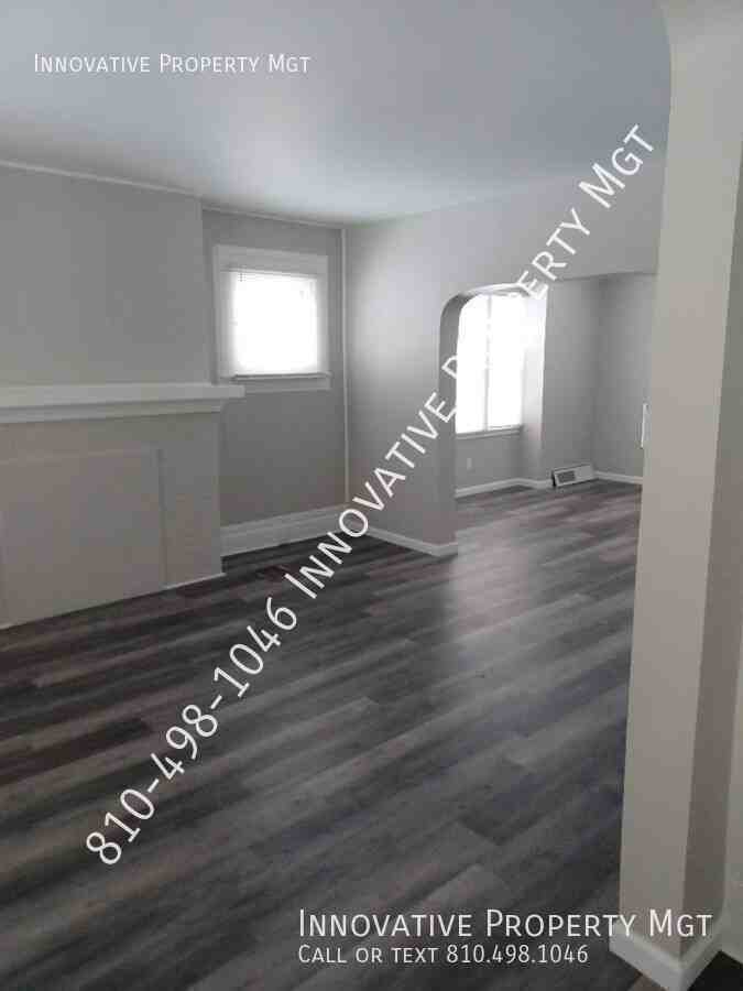 842 East Ninth Street - Photo 3 of 40