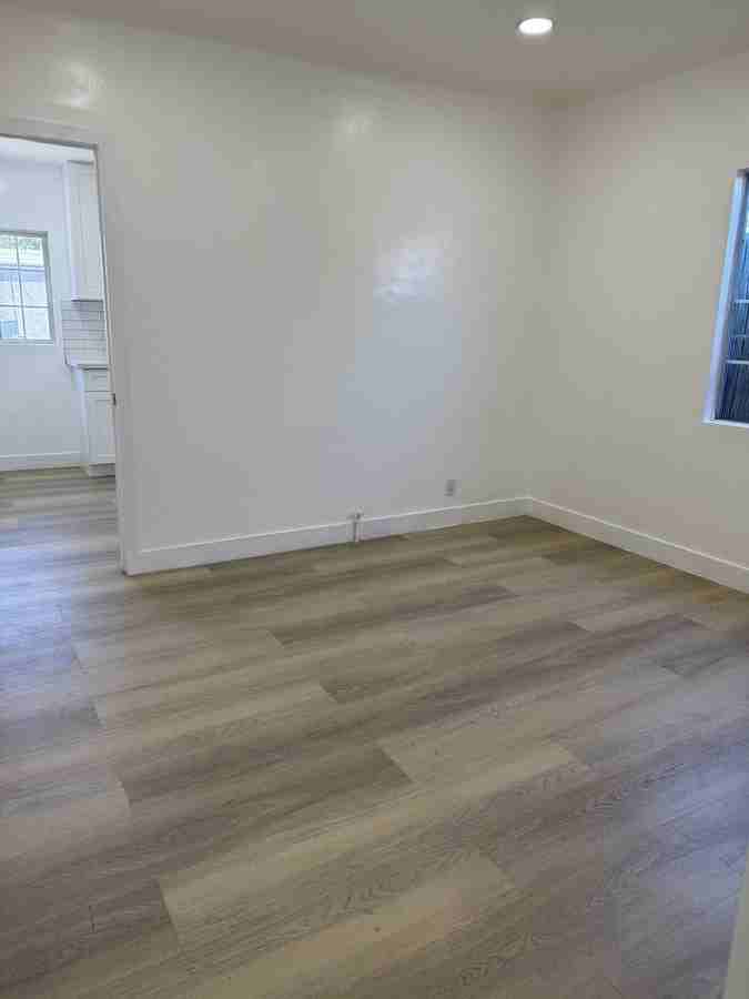 1003 1003 N Clement St. - Photo 5 of 8