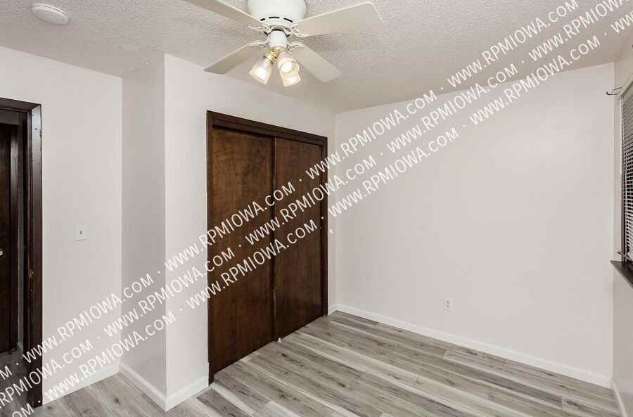 1020 Williams Street - Photo 4 of 25