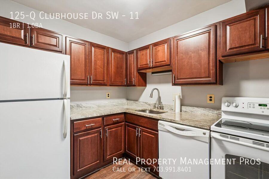 125-Q Clubhouse Dr Sw #11 - Photo 3 of 50