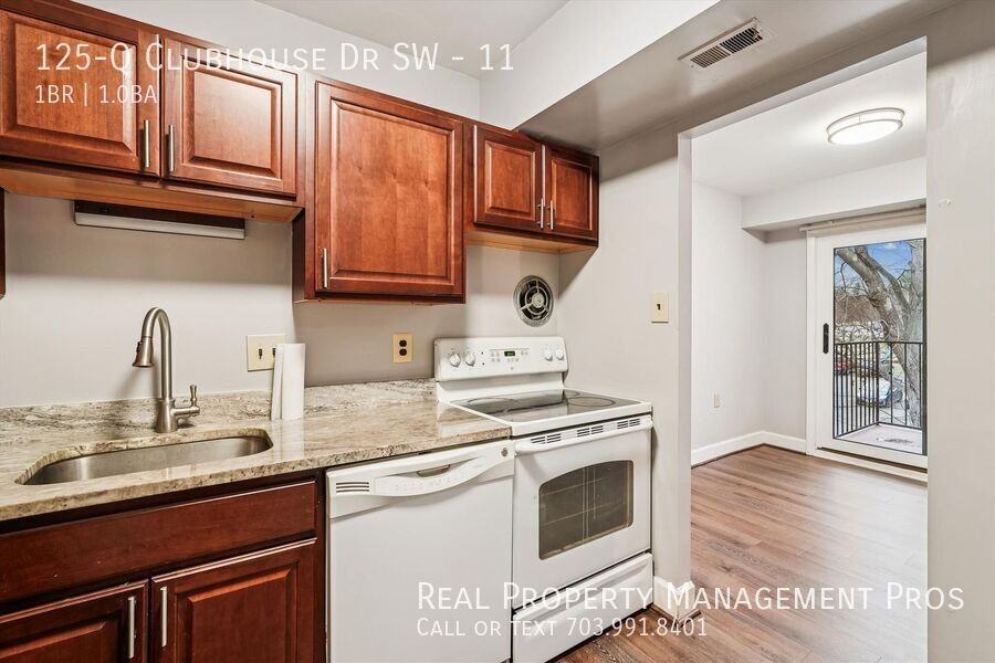 125-Q Clubhouse Dr Sw #11 - Photo 5 of 50