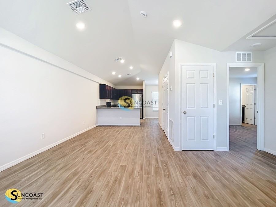 2014 Dorion Street - Photo 3 of 18