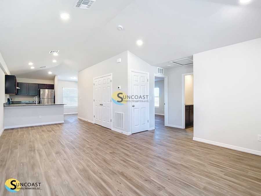 2014 Dorion Street - Photo 5 of 18