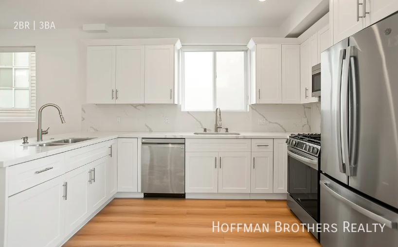 836 South Shenandoah Street #201 - Photo 2 of 19