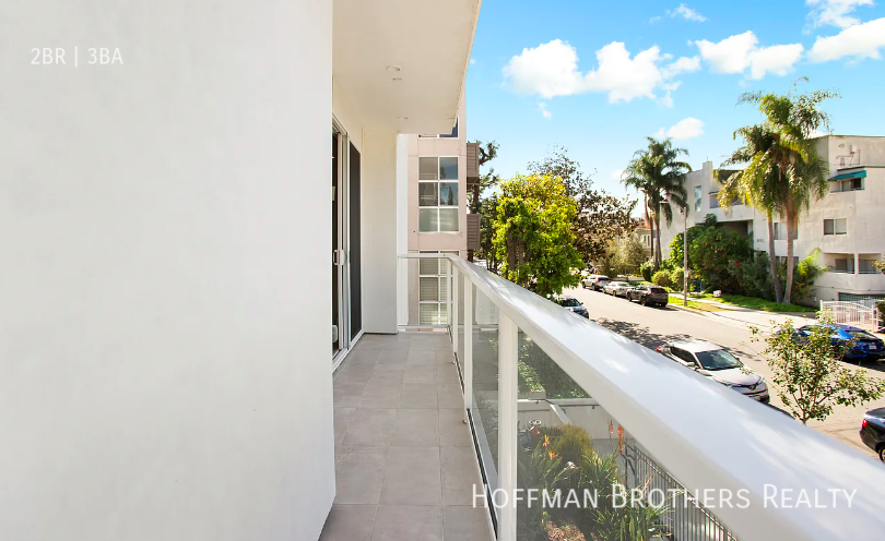 836 South Shenandoah Street #201 - Photo 6 of 19