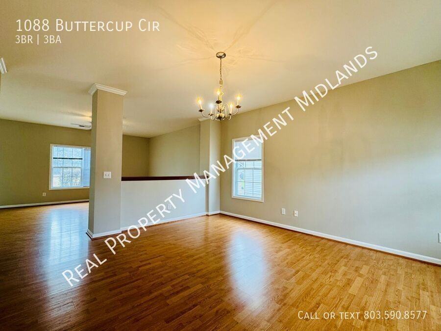 1088 Buttercup Cir - Photo 3 of 17