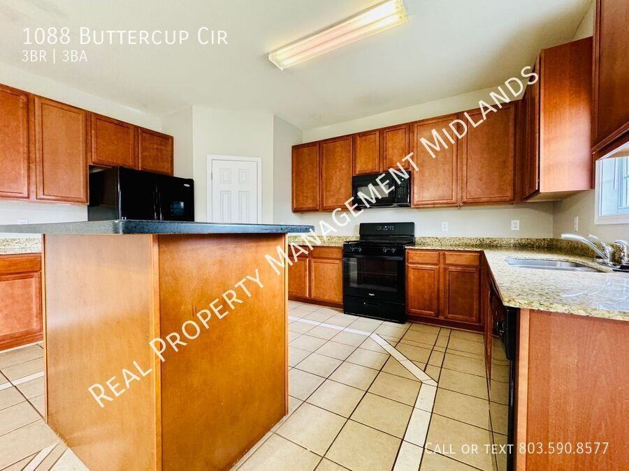 1088 Buttercup Cir - Photo 6 of 17