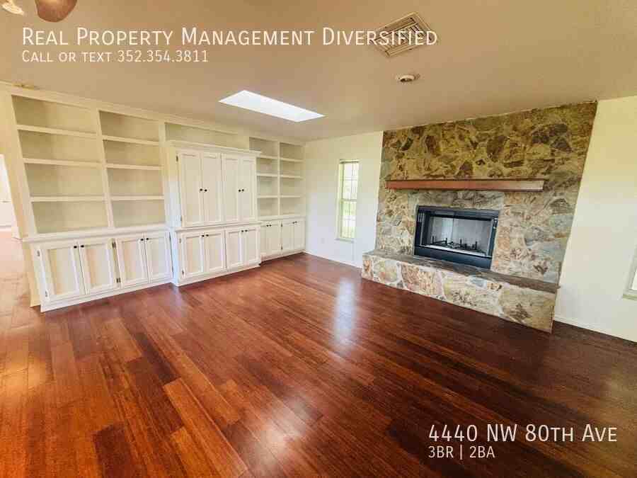 4440 Northwest 80th Avenue - Photo 5 of 44