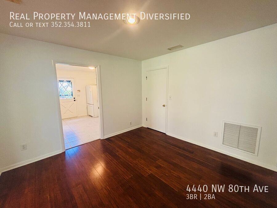 4440 Northwest 80th Avenue - Photo 7 of 44