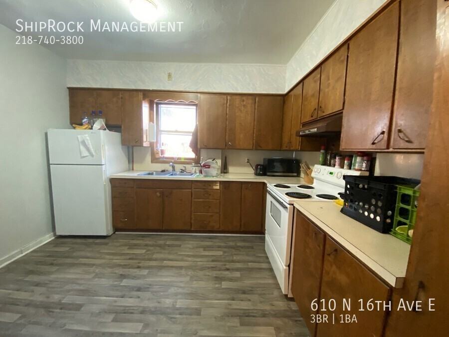 610 N 16th Ave E - Photo 5 of 16