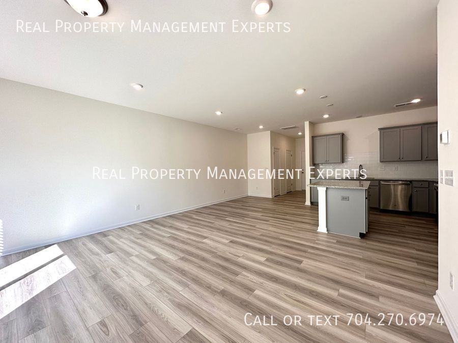 2789 Yeager Dr - Photo 5 of 20