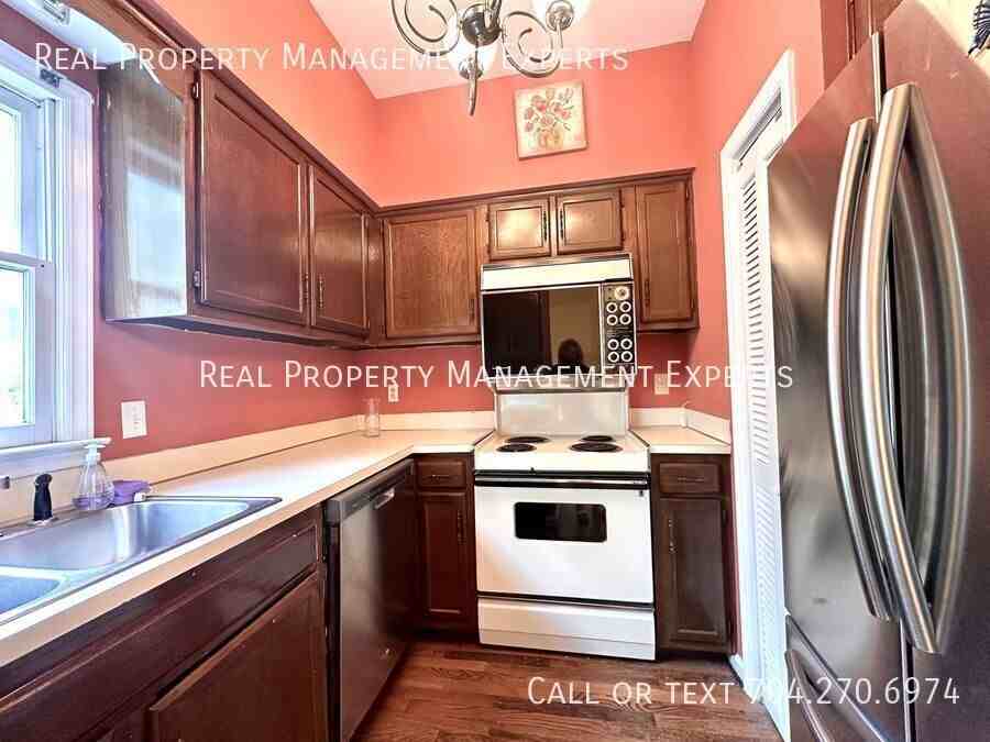 310 West 10th Street - Photo 2 of 28