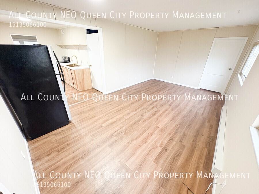 2440 Ulrich Avenue - Photo 6 of 16