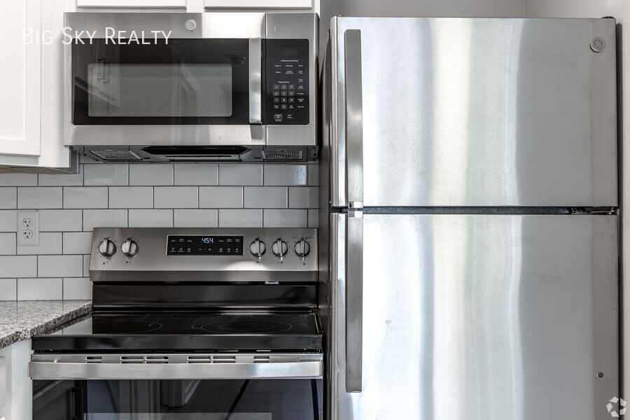 131 N High St #8 - Photo 4 of 33