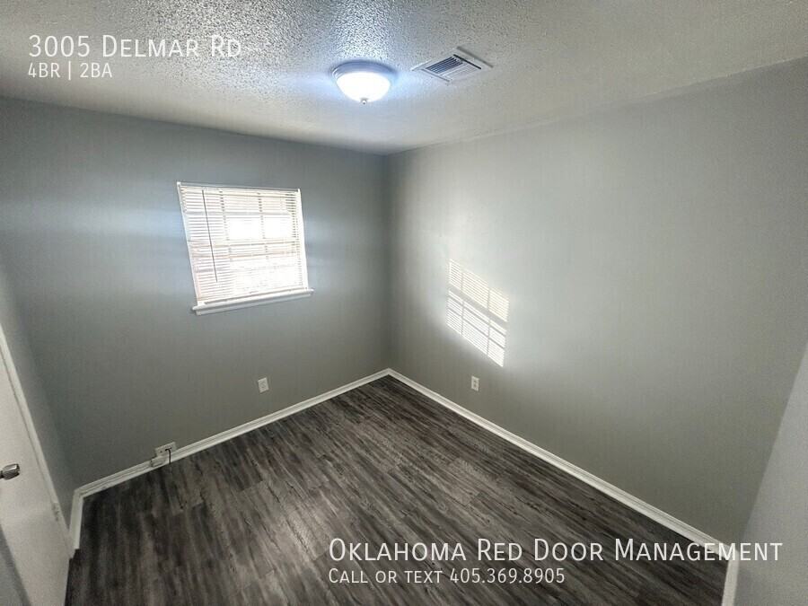 3005 Delmar Road - Photo 4 of 27