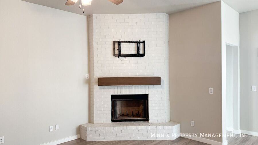 3407 Bryan Avenue - Photo 6 of 33