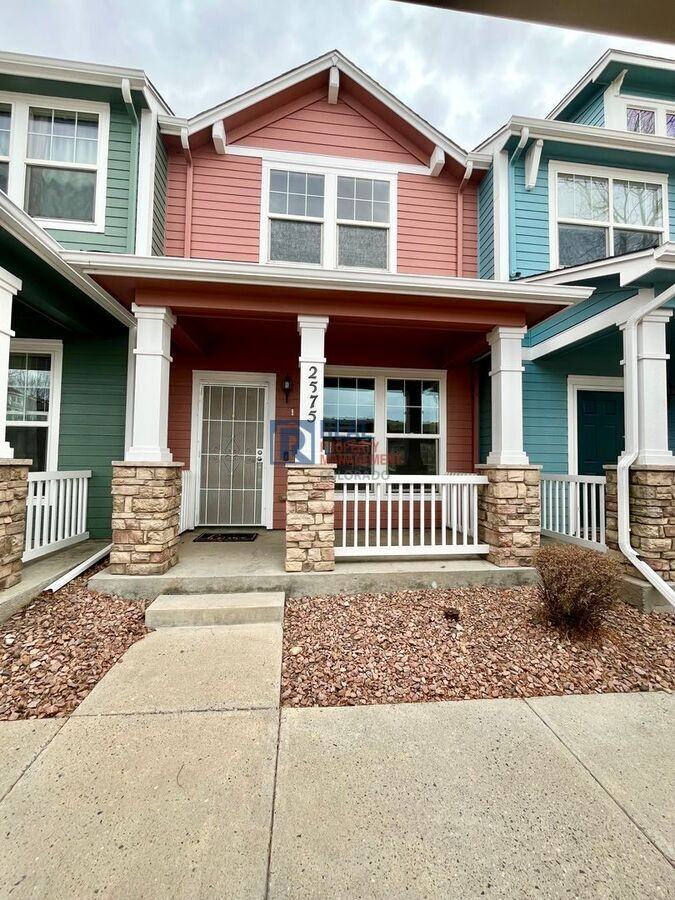 2575 Shannara Grv - Photo 2 of 27