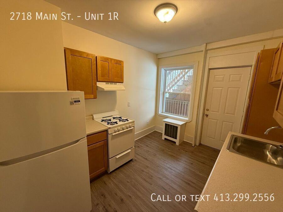 2718 Main Street #1R - Photo 4 of 17