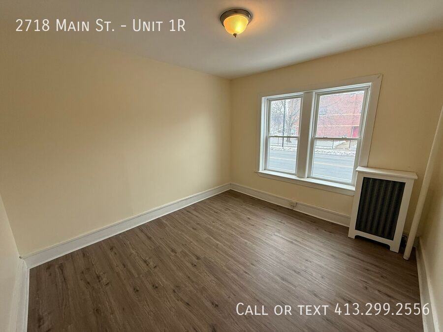 2718 Main Street #1R - Photo 7 of 17