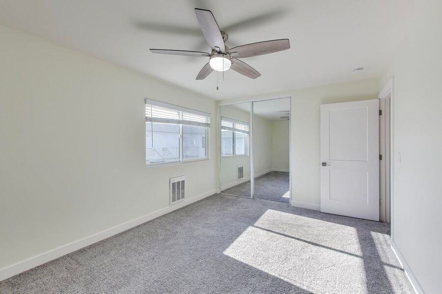 1654 Hollenbeck Avenue - Photo 7 of 27