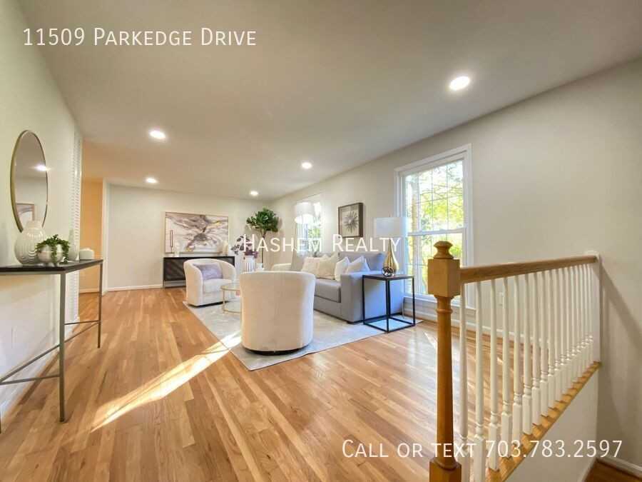 11509 Parkedge Dr - Photo 3 of 44