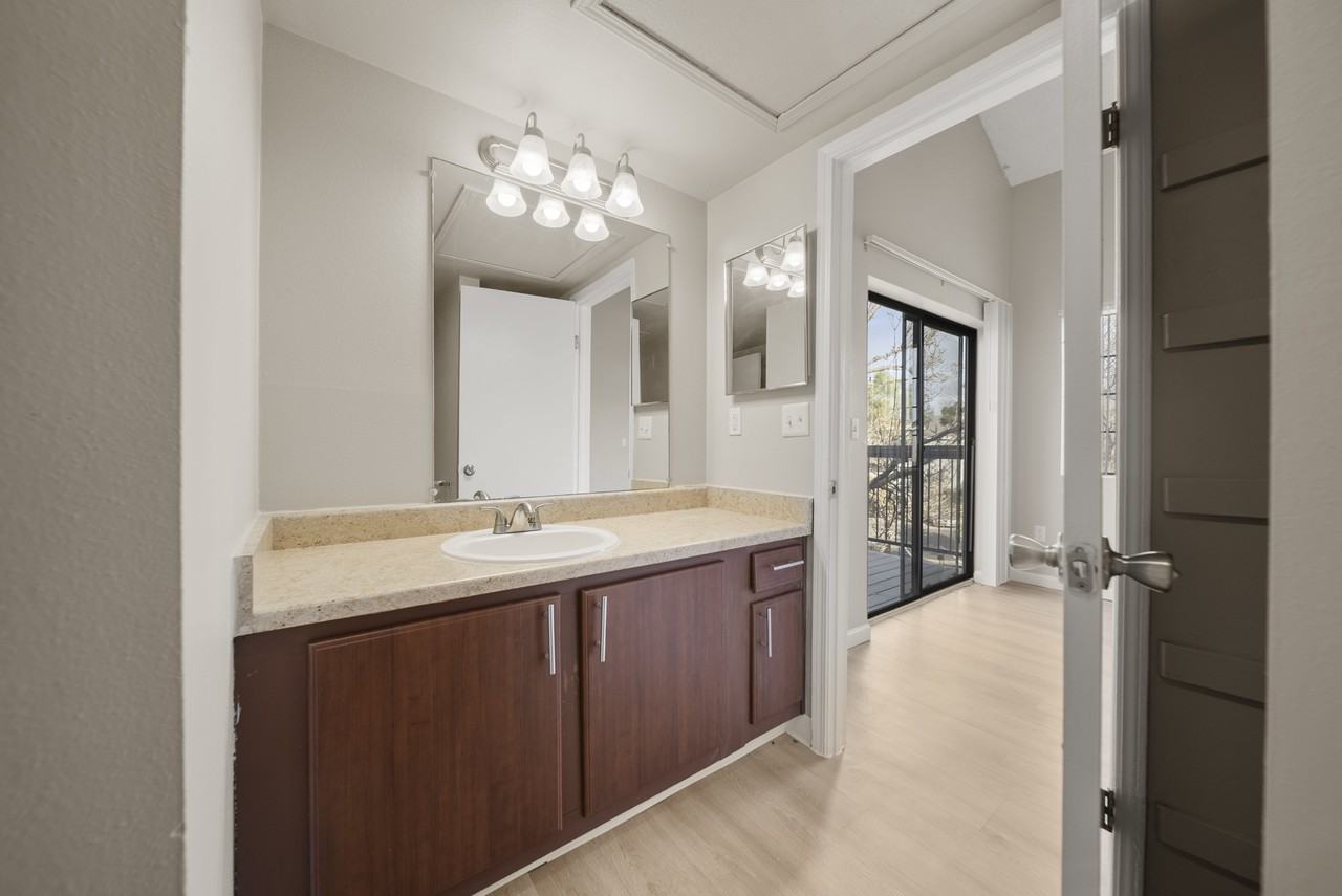 The Joliet at Lowry - Photo 6 of 51