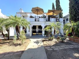 528 N Kenmore Ave - Photo 1 of 1