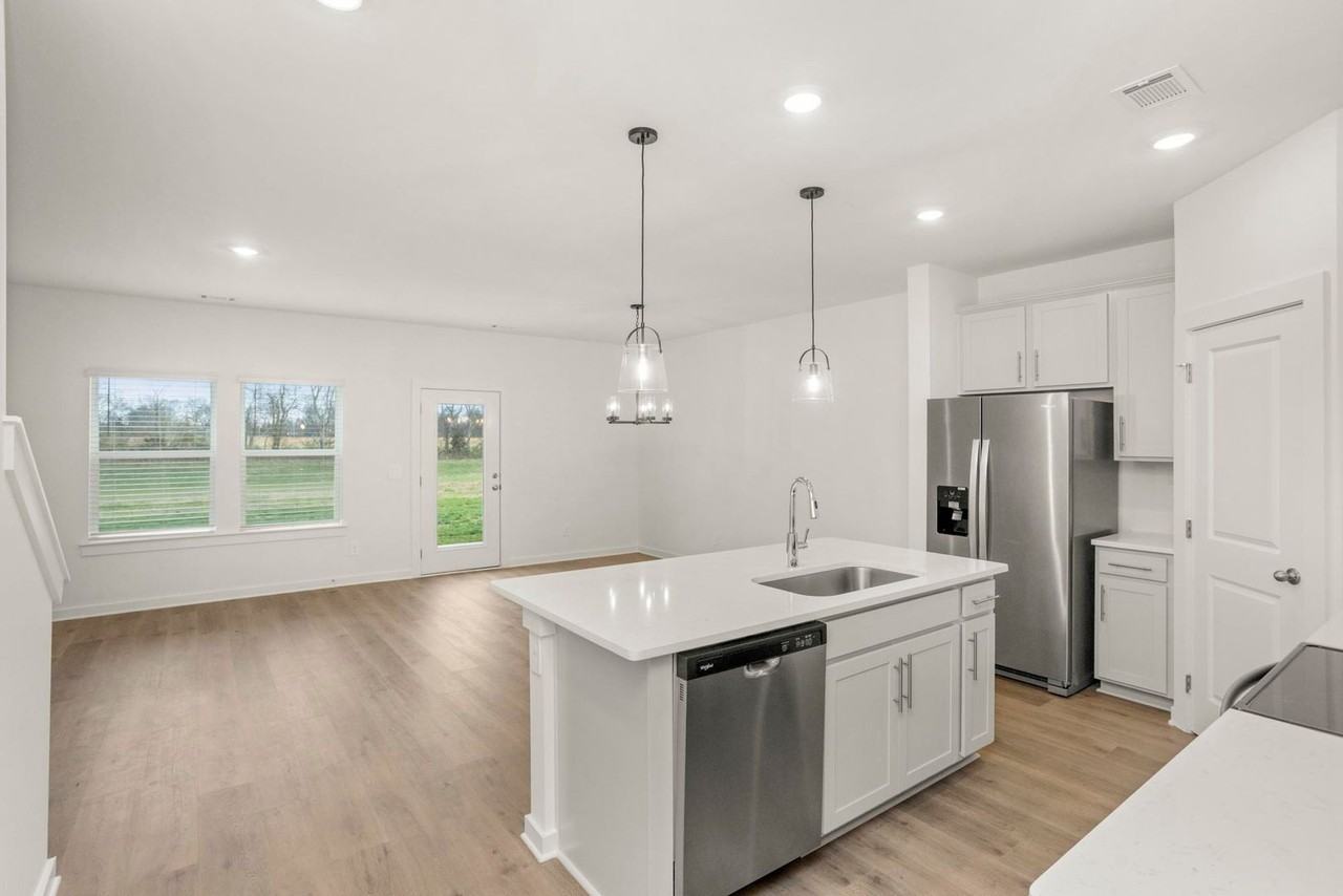 281 Fletchers Way - Photo 5 of 39