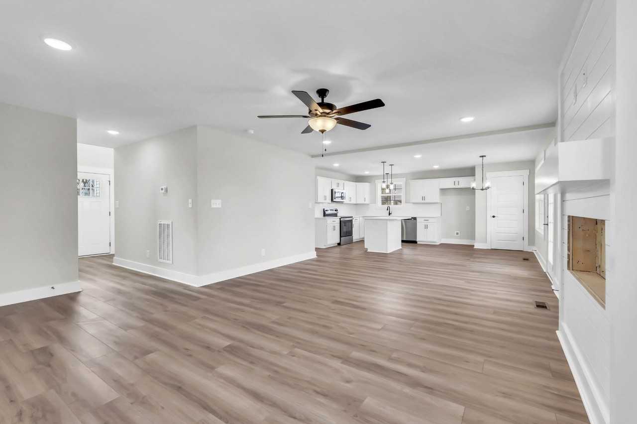 259 Switchgrass Drive - Photo 5 of 29