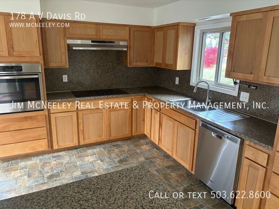 178 A v Davis Road - Photo 6 of 26