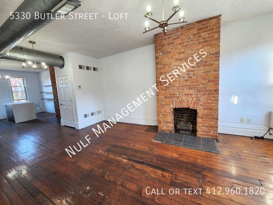 5330 Butler Street #LOFT - Photo 3 of 9