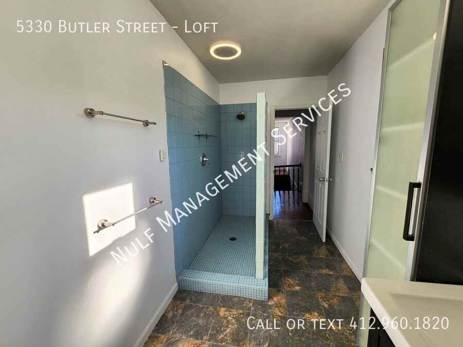 5330 Butler Street #LOFT - Photo 4 of 9