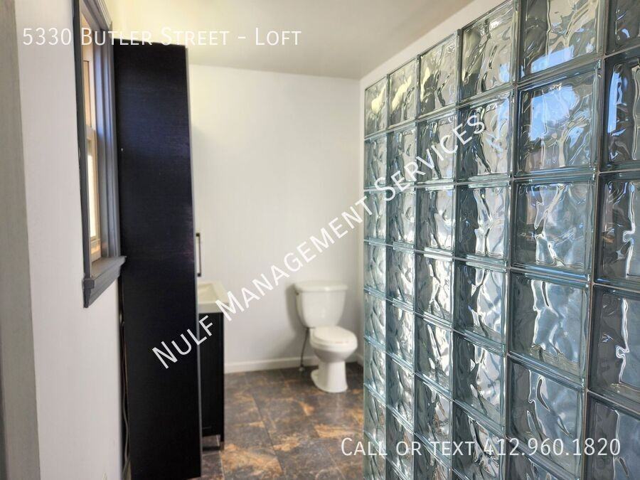 5330 Butler Street #LOFT - Photo 5 of 9