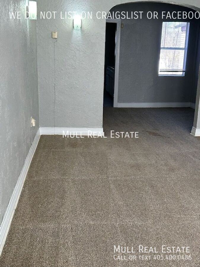 825 Northeast 24th Street - Photo 3 of 10