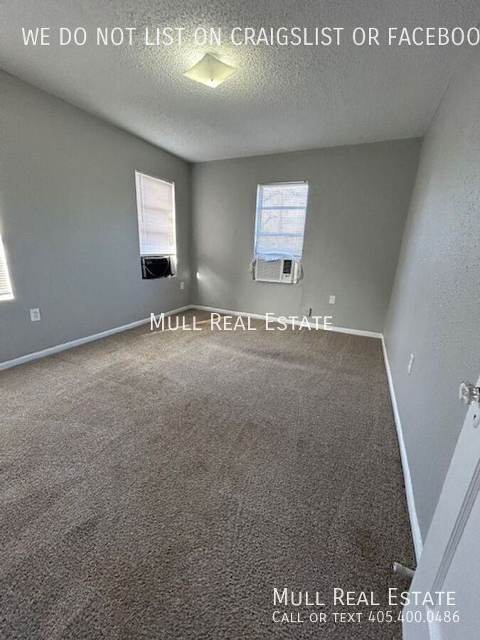 825 Northeast 24th Street - Photo 6 of 10