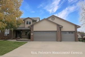 featured image of 5020 South Ash Grove Avenue