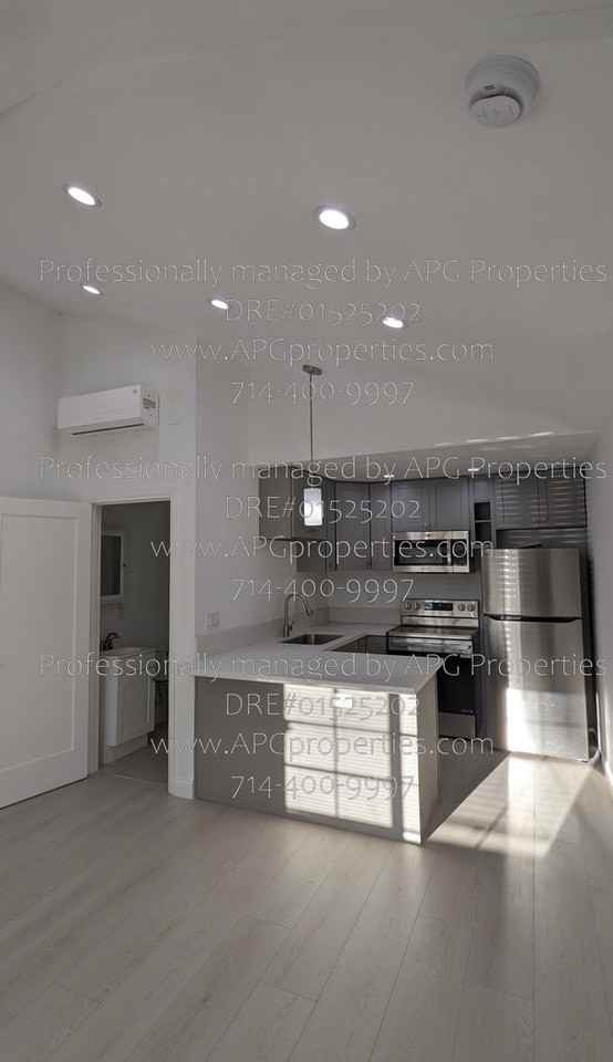 2913 Westhaven Court #B - Photo 3 of 25