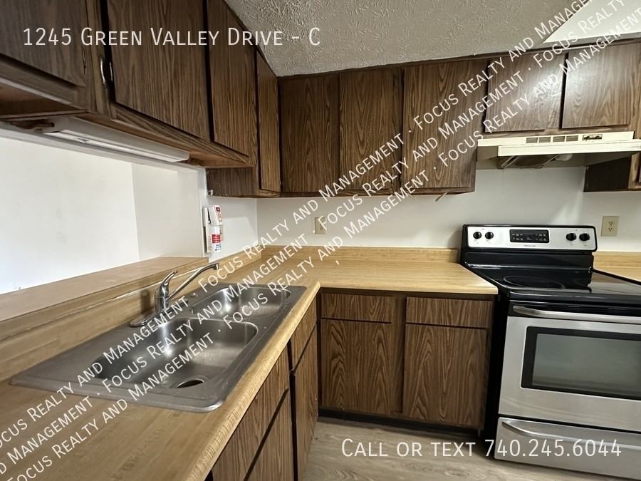 1245 Green Valley Drive - Photo 3 of 10