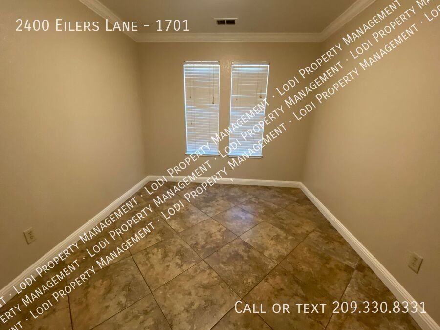 2400 Eilers Ln #1701 - Photo 5 of 21