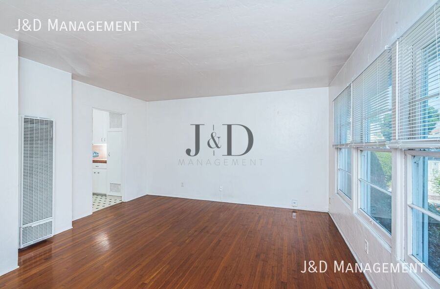 4376 Louisiana Street #4376-1-2 - Photo 3 of 13