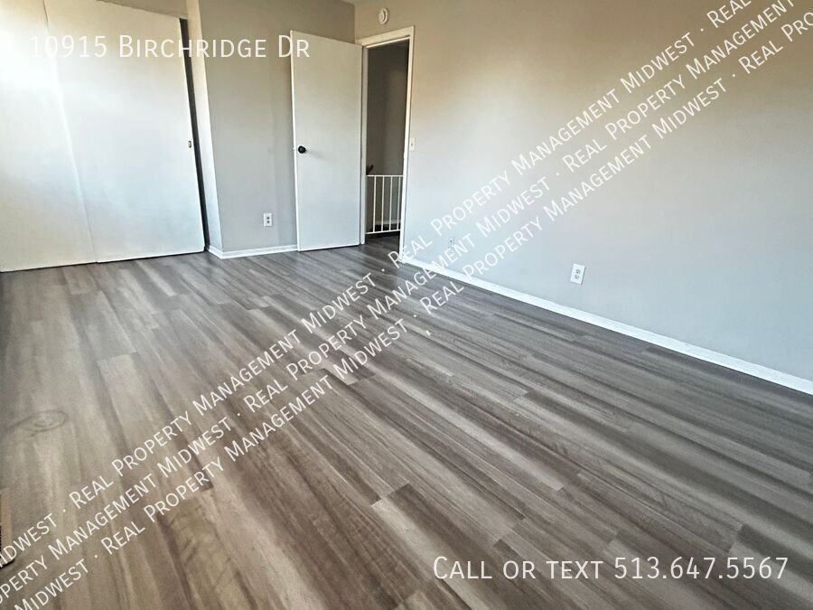 10915 Birchridge Drive - Photo 4 of 17