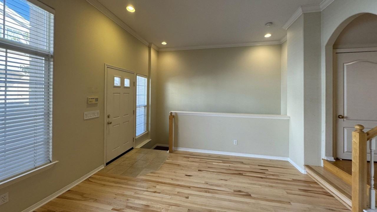 5730 South Glennie Lane #B - Photo 4 of 28