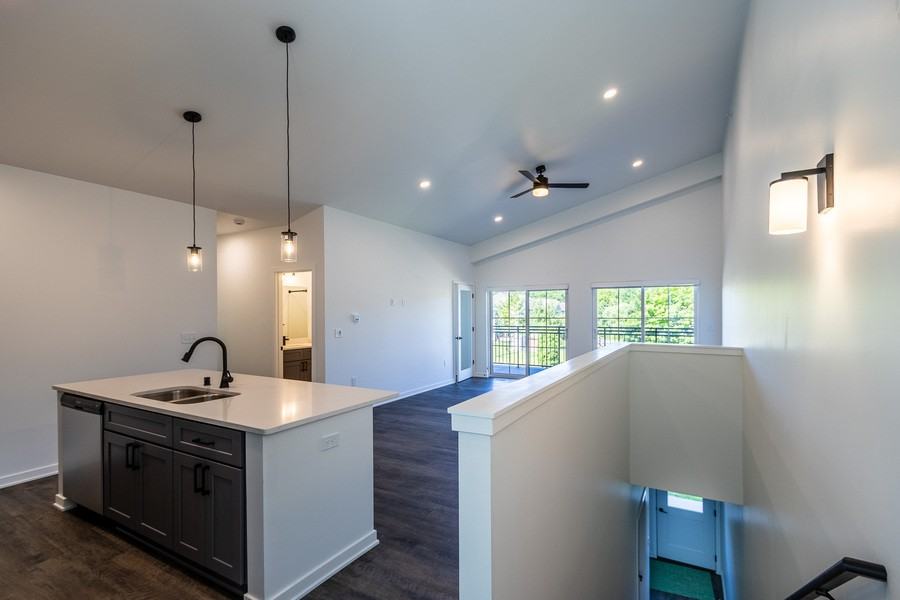 1920 Edwards Street #B - Photo 3 of 30