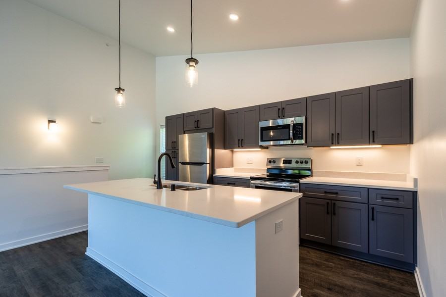 1920 Edwards Street #B - Photo 5 of 30