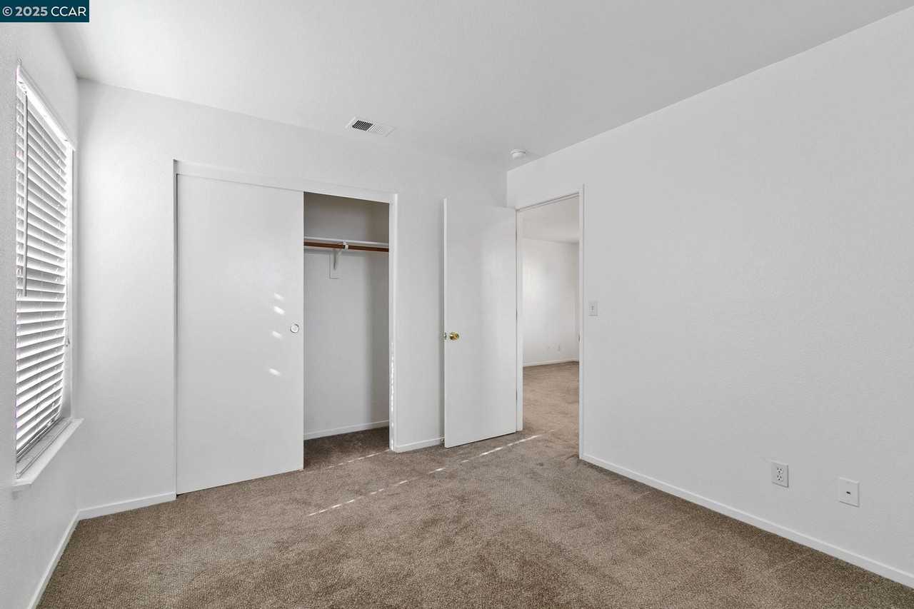 3200 Puffin Cir #3200 - Photo 7 of 30